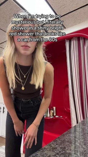 Shower Red Mystery: A Roslyn Jordan Vibe