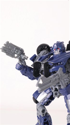 Pretty, Handsome, & Awkward | Transformers Studio Series The Last Knight Barricade Video Review #transformers #toys #review #decepticons #mustang @TransformersOfficial @Hasbro Games @Ford Motor Company