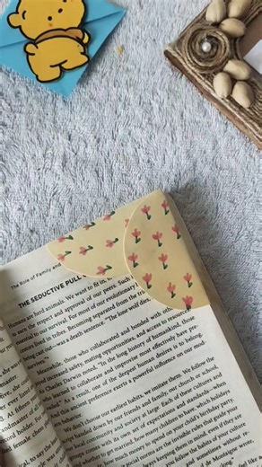 cute corner bookmark in 2 mins #diy #smartartandcrafts #bookmark #cornerbookmarks #art #papercraft