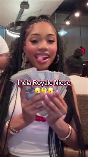 India Royale Niece Highlights