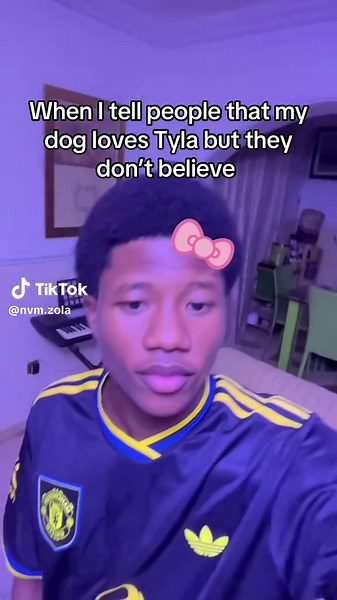 See him all focused 😂😭😭 #ilovemydog @TYLA #fypシ゚ #dontletthisflop #blowthisup