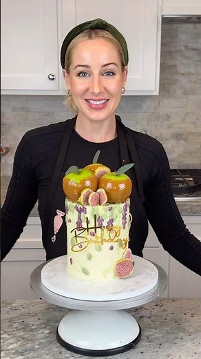 Fall Birthday Cake Inspo 🍂 Cranberry Orange Cake with Caramel Apples & Buttercream Texture