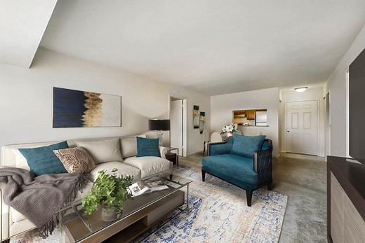 Club Merion Apartments in Columbia, MD - Southern Management