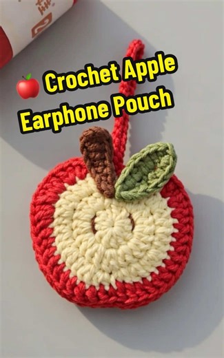 Step-by-Step Guide to Crochet an Apple Earphone Pouch