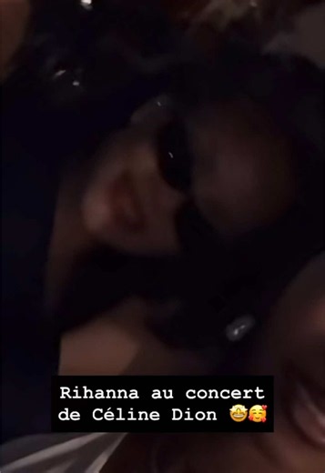 Rihanna x Céline Dion : le crossover qu'on n'attendait pas ! 😍 Rihanna était présente au concert événement de Céline Dion à Paris, ce mercredi 16 septembre. Et surprise : la star est une vraie fan ! On a pu l'apercevoir (dans la story de son amie Melissa) chanter à tue-tête le tube iconique « Pour que tu m'aimes encore ». 📹 mdollas11 Instagram #Rihanna #CelineDion #célinedion #riri #PourQueTuMaimesEncore