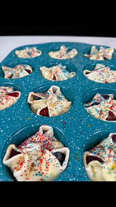 Red White and Blue Mini Pies | Robyn Q