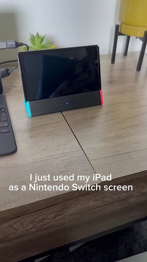 Using an iPad as a secind Switch screen is something else! 😤 full tutorial on our site #switch #nintendoswitch #gaminghacks #gaming #ipad #ipadgames #ipadgameplay #ipados17 #switchcontroller #nintendoswitch #nintendoswitcholed #switcholed #reddeadredemption2 #gamer