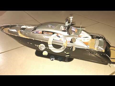 Revell 1/72 Luxury Yacht (SUNSEEKER PREDATOR) 108 ft
