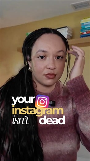 Natasha Pierre | Video Marketing Educator & Creator on Instagram: "Your Instagram needs a REFRESH ✨📲 ⁠ No shade, but if your Instagram strategy looks exactly the same every single year, we need to talk 😬⁠ ⁠ Social media has changed. A LOT. ⁠ ⁠ But most people are still creating the exact same content in the exact same way and wondering why nothing’s working anymore.⁠ ⁠ 👉🏽 Here’s the reality:⁠ ⁠ 👀 If you’re still making 100% text overlay B-roll videos with trending audio, you’re playing it s
