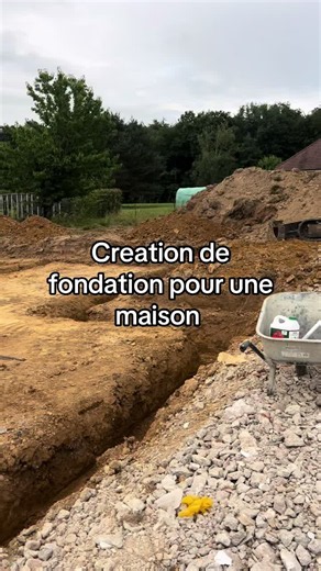 Création de fondation pour une maison — bases solides