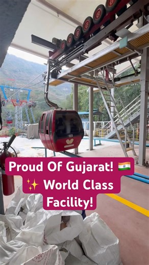 Cloud Se Baatein! ☁️ Pavagadh Ropeway: Sabse Sundar Views! #pavagadh #ropeway