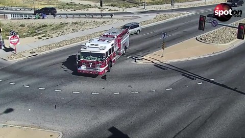 Accident in Colorado: Car fails to yield to emergency vehicle