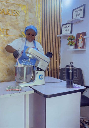 No1 BADDEST CAKE PLUG IN AUCHI on TikTok