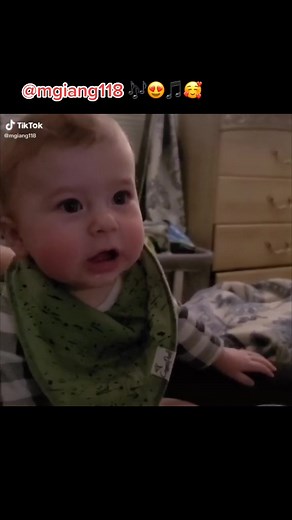 @mgiang118 great singing to “Uh Huh”, Mason! 😍❤️🥰👏🎵 #singingbaby #SuperSimpleSongs #ToddlerMusic #adorable #uhhuh