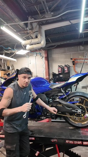 “Baja presión de aceite en Yamaha R1 😳 ¿Error grave o falsa alarma? Parte 1”