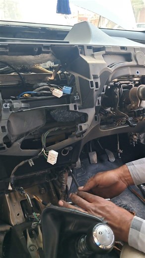 #how openning sterring wheel dashbord #viralnow #Toyota