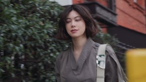 森 星がバーバリー 2024-25年秋冬コレクションに出席！ ロンドンの魅力を再発見