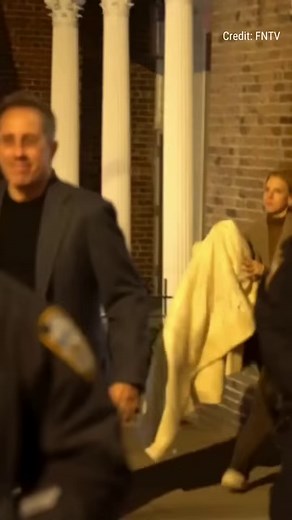 35K views · 368 reactions | Smiling Jerry Seinfeld, who is Jewish, waved off anti-Israel protesters who accused him of supporting genocide while leaving 'State of the World Jewry' event in New York City. | Fox News | Facebook