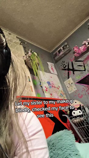 if you look closely you can see tears fall from my eyes from keeping them opened #makeup #makemefamous #makeuptutorial #olebrandselect #fivenightsatfreddys #fivenightsatfreddy #fnaf #freddy #puppet #cosplayer #cosplay