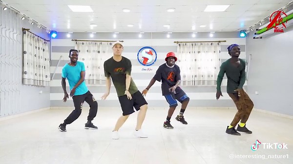 Pascal Letoublon-Firendships #dance