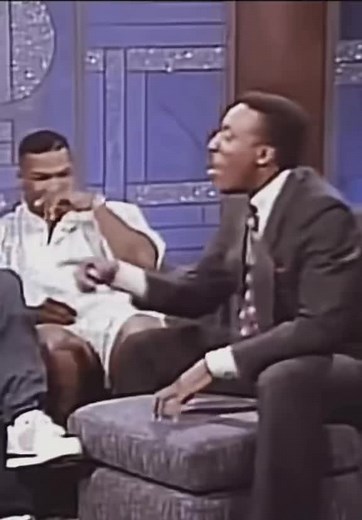 Muhammad Ali vs Mike Tyson: Legendary Boxing Match