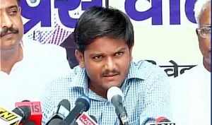 Gujarat police in Udaipur to arrest Hardik Patel