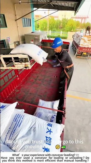 Conveyor Loading – Moving Freight the Smart Way 📦🔄