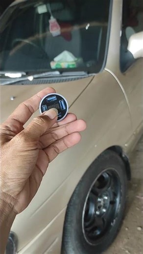 Car charger HP universal USB 3.0 , dijamin tidak kekurangan batrei handphone anda