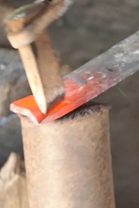 54K views · 530 reactions | Amazing Technique of making knife handle by a rural blacksmith #reelsfacebook #reelsviralシ #reelsvideoシ #reelschallenge #reelsfypシ #reel #reels #amazing #amazingvideos #videos | Forged Creations | Facebook