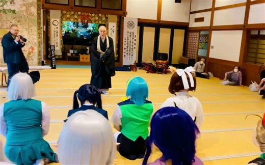 【琪咕咪】关进kigurumi里，把头壳和皮肤锁住，送进寺庙当苦行僧！
