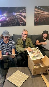 20K views · 1.1K reactions | UNBOXING: Laugh Track Available on CD/LP this Friday. Pre-order now at link thenational.ffm.to/laughtrack | The National | Facebook