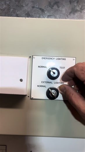 Emergency lights#electrician/troubleshooting