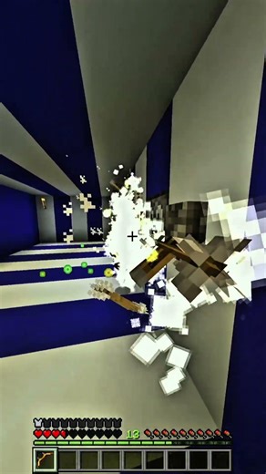 OP WEAPONS IN MINECRAFT #minecraft #minecraftmemes