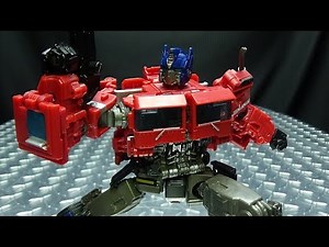 Studio Series 38 Voyager OPTIMUS PRIME: EmGo's Transformers Reviews N' Stuff