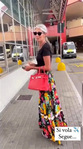 30K views · 201 reactions | Isabella è in partenza Starà andando alla prima registrazione?類 #uominiedonne | Uomini e Donne News | Facebook