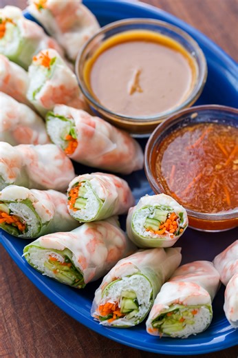 539K views · 7.7K reactions | Homemade Vietnamese Spring Rolls are so FRESH and easy to make! 勒凌 RECIPE: https://natashaskitchen.com/fresh-spring-rolls/ | NatashasKitchen.com | Facebook