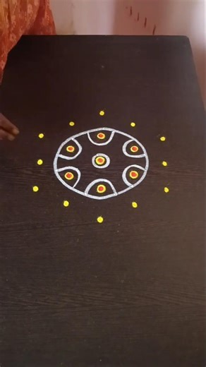 Simple kolam designs #shorts #shortsfeed #kolam #rangoli #muggulu #rangolidesigns #newshorts #easy