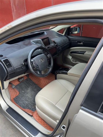 ក្លាយជាម្ចាស់ Prius ថ្មីក្នុងតម្លៃទន់ទន់