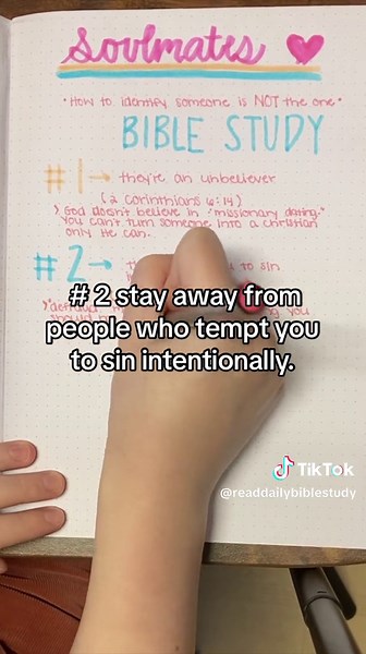 Heres part two of our relationship bible study series covering how to know someone is NOT your soulmate ❤️ I hope you enjoy this bible journaling session! #biblestudy #bibleverse #christiandatingadvice #christiandating #relationshipbibleverse @Fal | Bible Study   Journaling