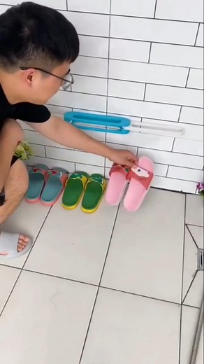 1122 MULTIFUNCTION FOLDING SLIPPERS / SHOES HANGER ORGANIZER RACK SKU 1122_folding_slipper_stand Rs. 47.00 call on this number : 9624666631 visit our website : https://deodap.com/collections/all-hot-selling #DropShipping #DeoDap #ConvenientDelivery #CustomerSatisfaction #ClosetOrganization #ShoeStorage #FoldableStand #SpaceSaving #NeatandTidy #HomeOrganization #ShoeAccessories #StorageSolutions | DeoDap