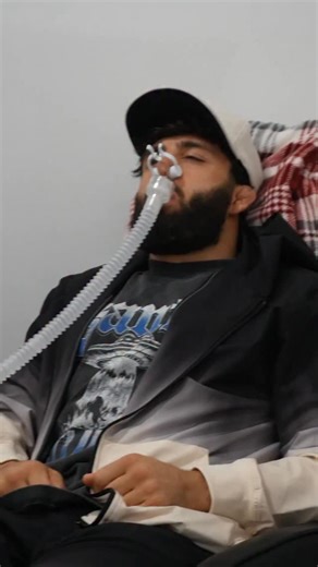 Coach uses RMR testing with his athletes to determine how much energy is burned at rest, which helps him design weight gain or weight loss strategies based on the athlete’s goals | The Treigning Lab