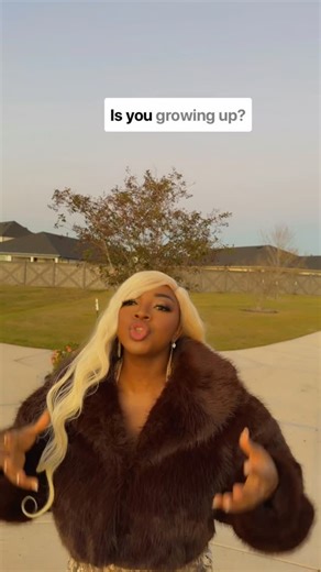 KiA 🇳🇬🇨🇲🇺🇸 on Instagram: "Generational curses don’t break themselves. If you grew up seeing your father juggling wives, it can normalize cheating. If you watched your mother entertain different men, it can distort your idea of loyalty. But adulthood gives you a choice: REPEAT the pattern or REWRITE it. Your marriage deserves healing, not history. Makeup By @thick_totally_cute Many adults today are copying the dysfunction they grew up watching. Men repeat their father’s polygamy as ‘cheatin