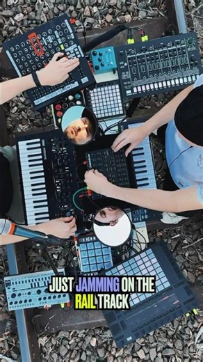 Digitakt & Minilogue XD on the Tracks – Live Rail Jam | TOOMANYKNOBS