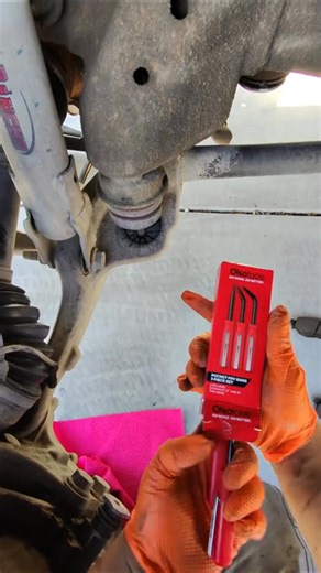 Tiny tool. Huge leverage. The Mini Pocket Pry Bar goes where others can’t and still gets the job done. 📹 @dynamicautontruckrepair #OlsaTools #DoMoreDoBetter #mechanic #mechanics #tools | Olsa Tools