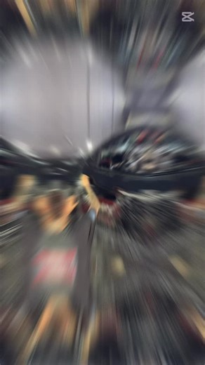 🛡️¿QUÉ ES EL PPF? El PPF, o Paint Protection Film, es una película transparente, flexible y resistente de poliuretano que se aplica a la superficie de un vehículo para proteger la pintura de agresiones exteriores como rayones, golpes, piedras, desechos, insectos y rayos UV. Funciona como una barrera de sacrificio que recibe los daños, preservando la pintura original del coche y puede ser autocurable ante rasguños leves. PROTECCIÓN DE 180 micrones para la pintura de tu auto! Conserva el valor y 