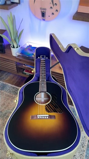 New Gibson J-45 Century 12-Fret Vintage Sunburst!