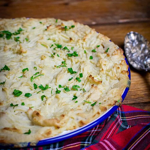 The Best Vegan Fish Pie with Creamy Mashed Potatoes