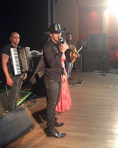 315K views · 4.1K reactions | Um baile de debutantes mais que...