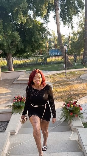 52K views · 5.8K reactions | Watch me model-walk up some steps at a loved one’s birthday party in LA (I also performed)  Aunty Noni, I love you❤️ | Kechi Okwuchi | Facebook