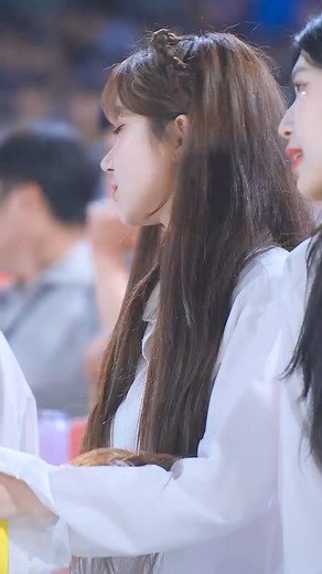 94K views · 1.6K reactions | Cheerleader Lee Ju-Eun is silenced by a sudden 'home run' ☺️殺#卷轴 ＃舞蹈 ＃短裤 #Shorts #Dance #Reels #Beautiful | 내맘찍영Lee Ju-Eun Fans | Facebook